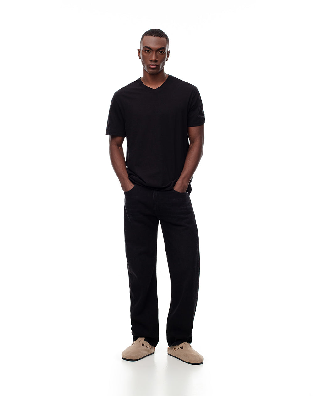 Camiseta Cuello V Negra Hombre